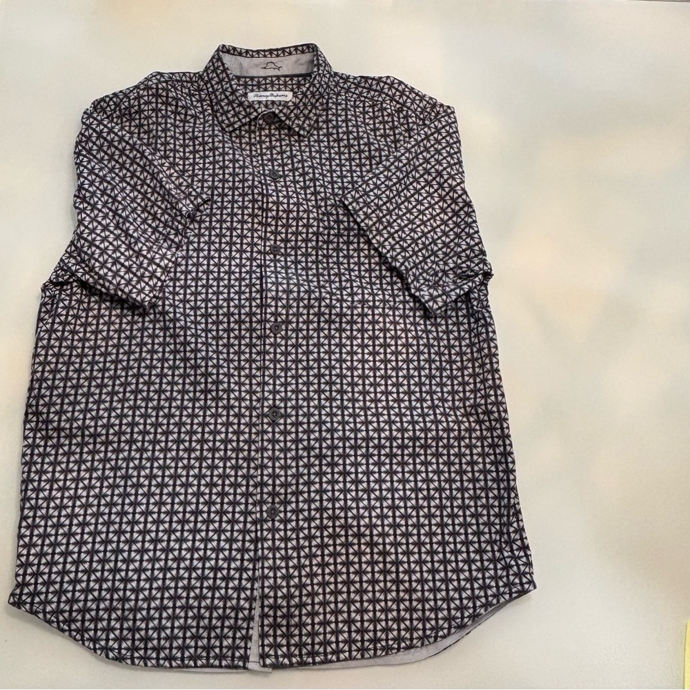 HOT SALE 🔥 Tommy Bahama Black and White Geometric Shirt
